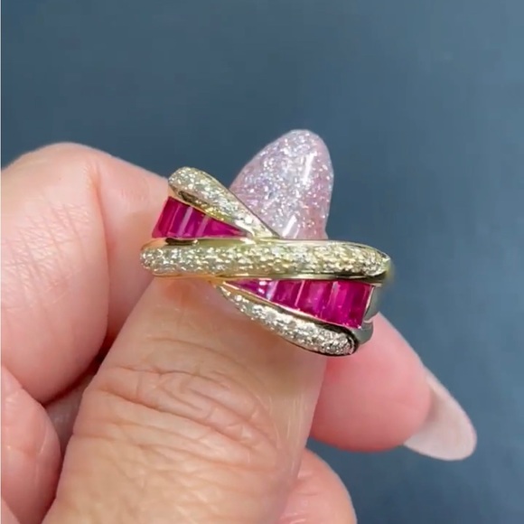 18k YG Ruby ring with dia - Picture 1 of 10
